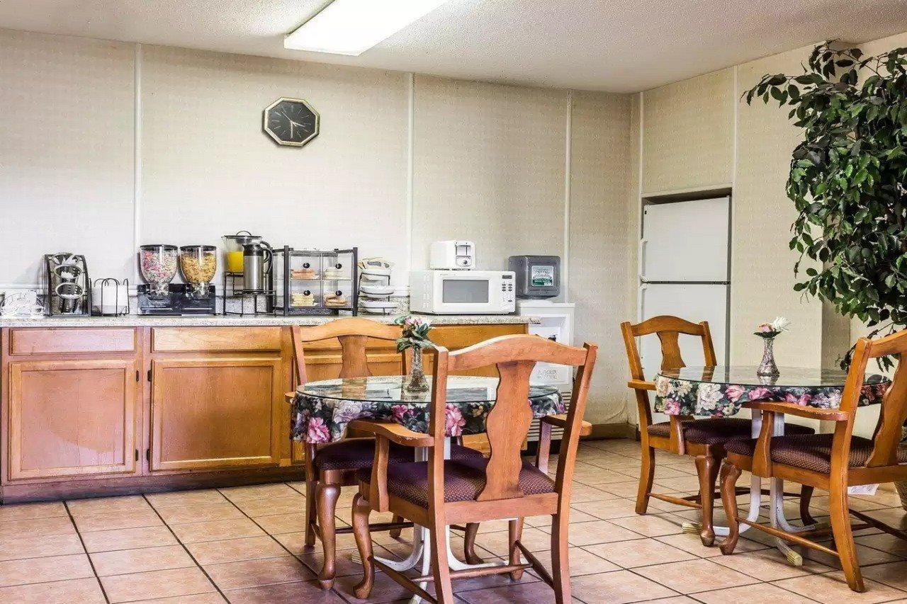 Econo Lodge Inn & Suites Matthews - Charlotte Eksteriør billede