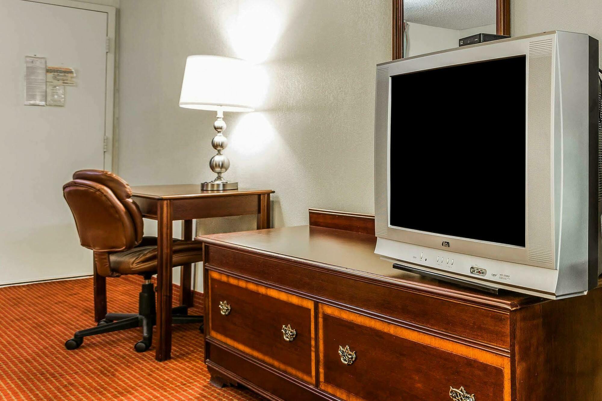 Econo Lodge Inn & Suites Matthews - Charlotte Eksteriør billede